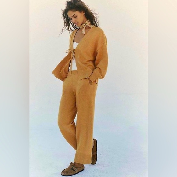Free People Pants - NWOT FREE PEOPLE BEACH Solar Sweater Set In Gold Heather Size XS
